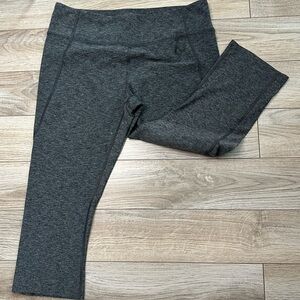 Women’s The North Face  Cropped Heathered Grey Leggings GUC Sz: Large